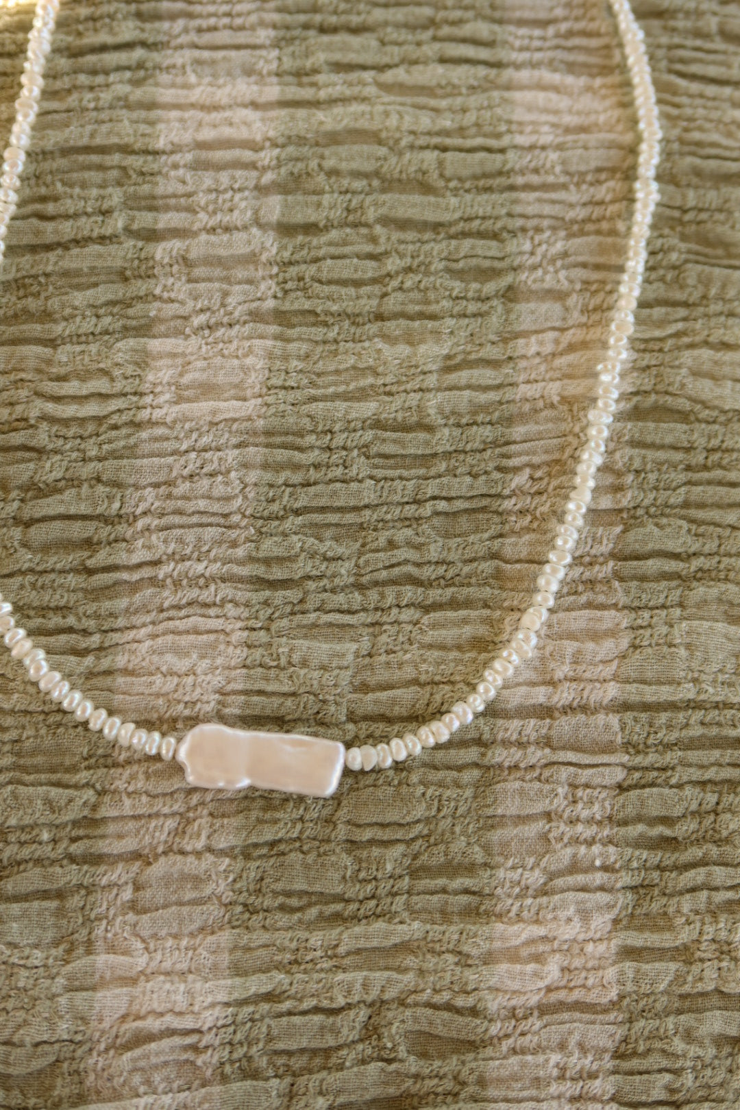 Mini Pearl Choker